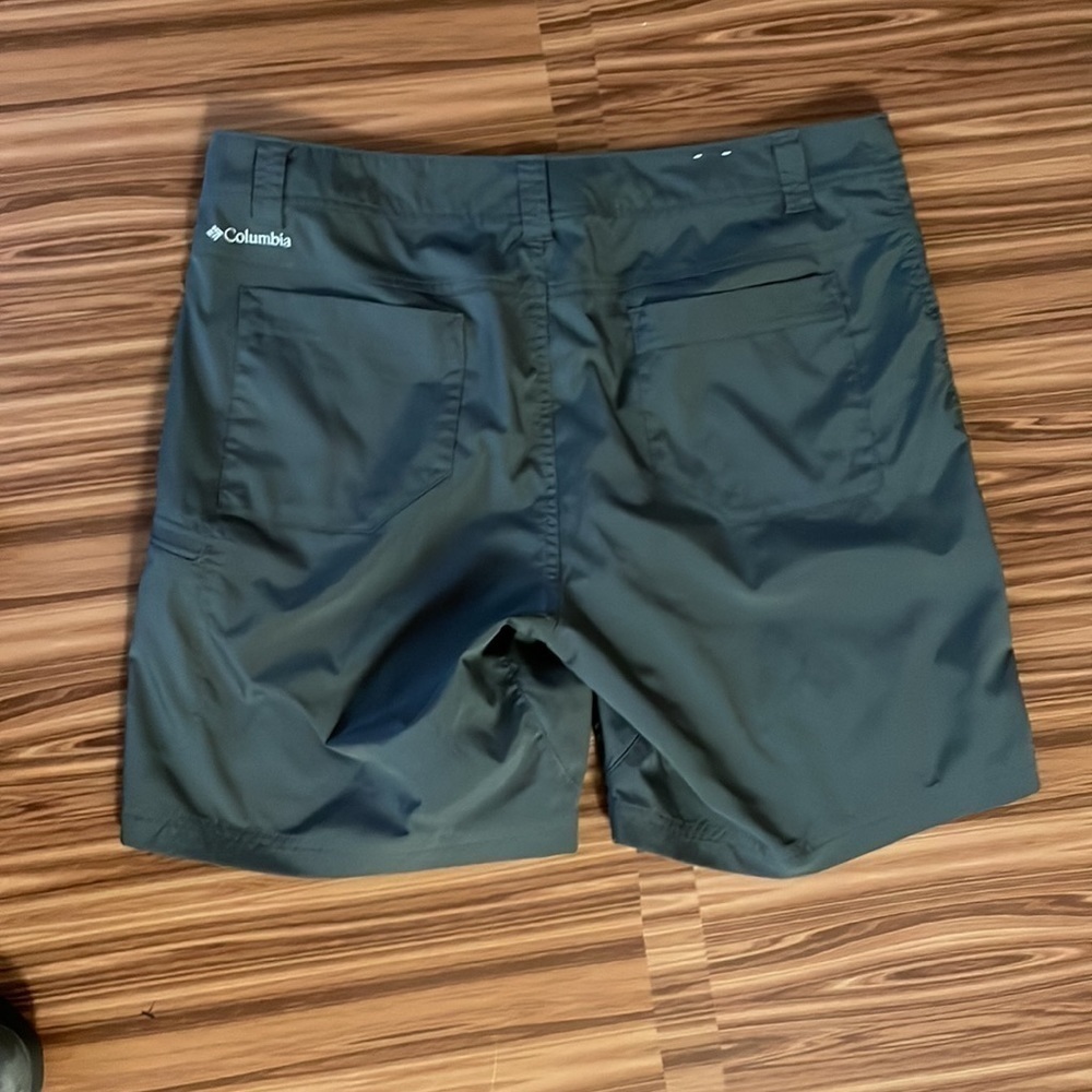 COLUMBIA Omni Shade Protection Hiking Shorts Size 38 - Picture 4 of 11